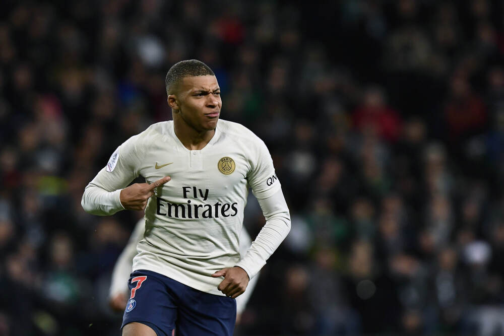 杨瀚森的“重生秀”？恕我直言，这才是最要命的捧杀